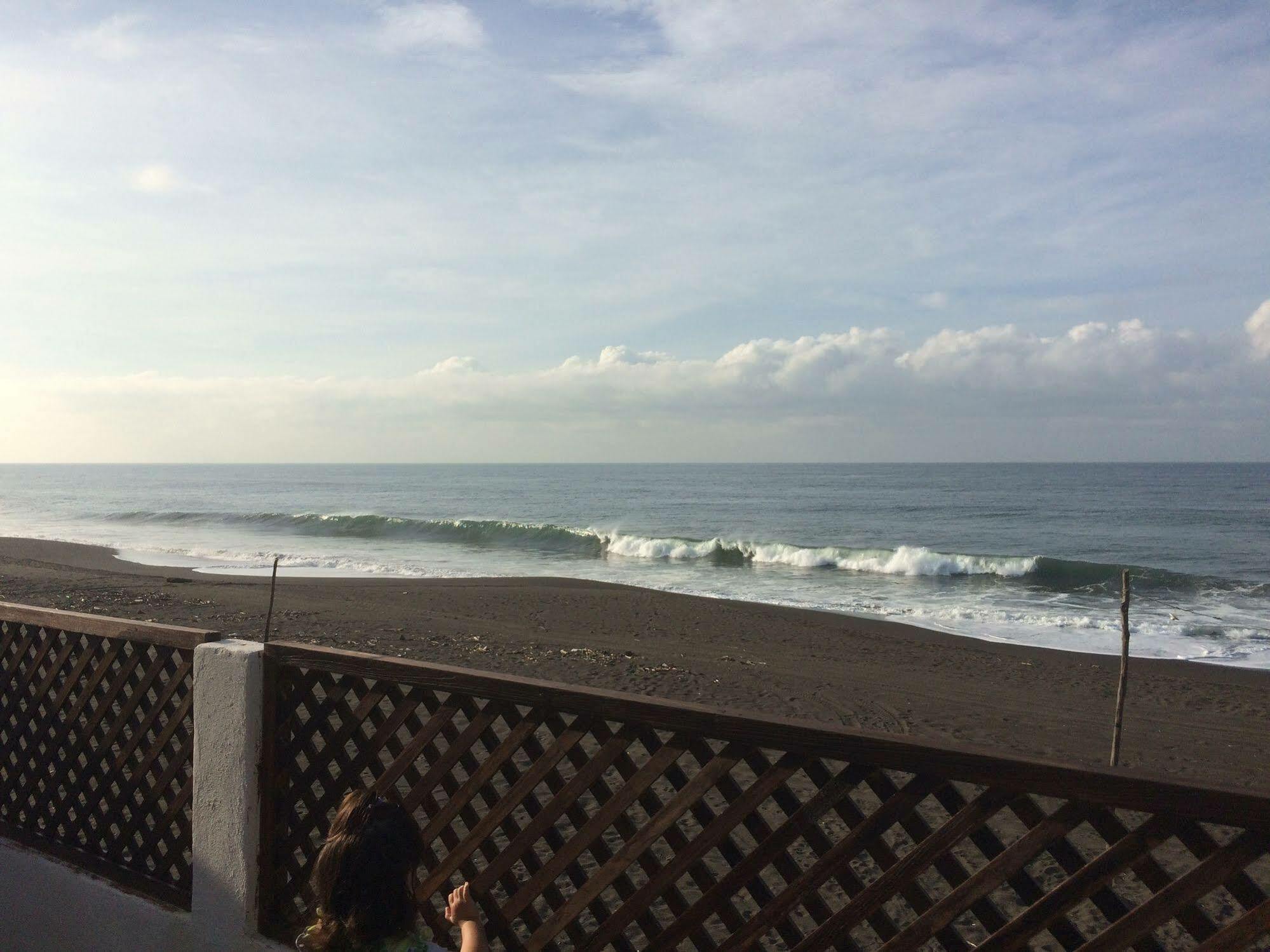Tortugas Place Hotel Y Bungalos Monterrico Zewnętrze zdjęcie